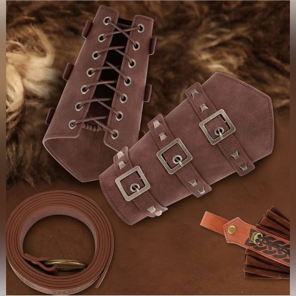 Vintage Renaissance Accessories Leather - Picture 5 of 17